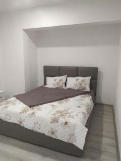 Saint George Apartments - 9