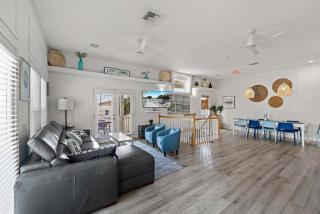 Beach Hot Tub & Pool Getaway in Palm Coast walk or bike to the beach - Palm Coast - 5