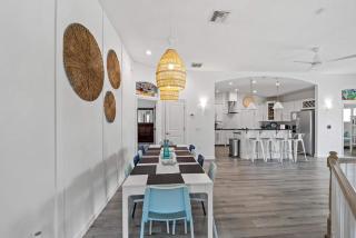 Beach Hot Tub & Pool Getaway in Palm Coast walk or bike to the beach - Palm Coast - 3