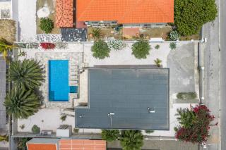Villa Mira Alma full house Contemporary Luxury Villa in the Heart of Jan Thiel - 2