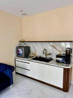 Luxury Stay in Sunset Town - 7