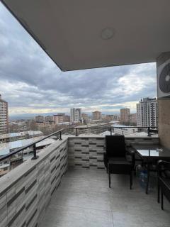 Large apartment in Mamikonyants Residential Complex - 6