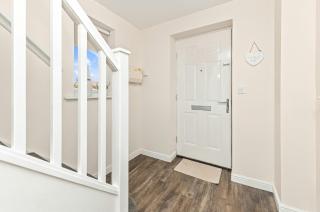4 Bedroom, Free Parking, Fast WiFi - 5