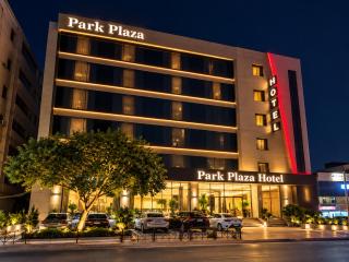 Spark Plaza Hotel - 0