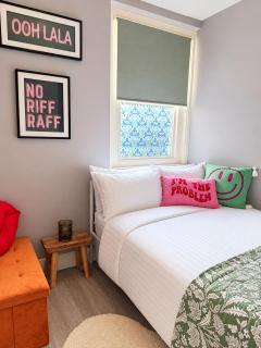 Winnie Wonka Cottage-Sleeps 4-Broadstairs - 6