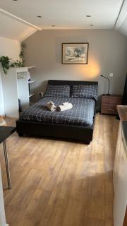 2 village apartments only 2.2 miles from the Refinery - 8