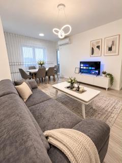 Modern Apartment in City Center, 2BR - Free Private Parking Garage - 0