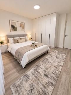 Modern Apartment in City Center, 2BR - Free Private Parking Garage - 7
