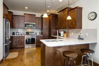 New Park City Condo with Sunshine & Mountain Views - Near Resort - 4