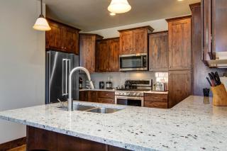 New Park City Condo with Sunshine & Mountain Views - Near Resort - 1