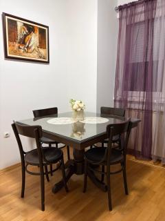 Feel at Home, Skopje Aerodrom - 3