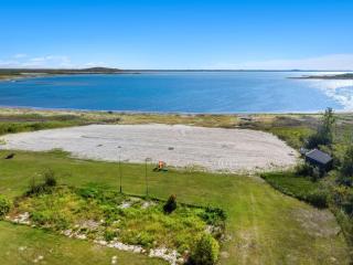 Massive 13BR Home Sleeps 32 Family & Groups - 4