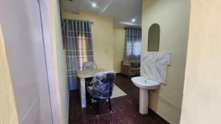 Stylish & Cozy 1-Bedroom Apartment - 8
