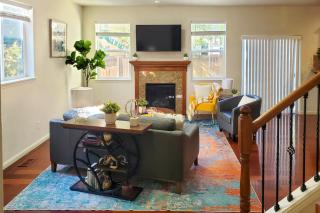 Work & Explore! Home w/ Fenced Yard in Beaverton - 5
