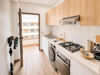 Modern Luxury, Pools, Fiber Wi-Fi and Beach - A12 - 7
