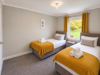Skyelander Flat at 4 York Drive - 4