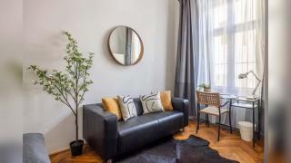 Steps Great Market Hall - Artful 3BR for 10 Guests - Budapest - 0