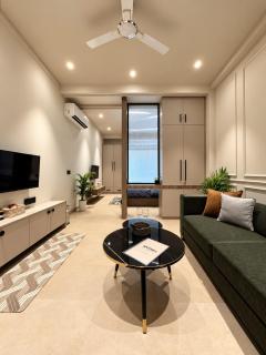 The Satori Boutique 1BHK near Golf Course road - 9