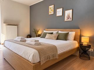 Welcoming 2 bedroom stay with parking - 4