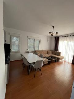 Modern Apartment - Near South &North Bus Terminals - 9
