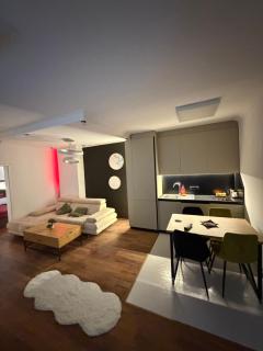 Luxory House - 0