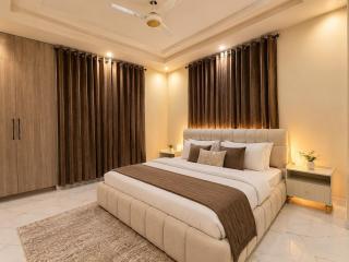 Grande Riverhills 2-Bed Luxury Apartment, Bahria Town Phase 7 - 0