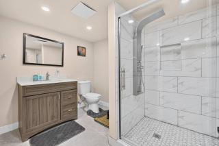 Modern Waterfront Cottage on Grand River 4BR - 4