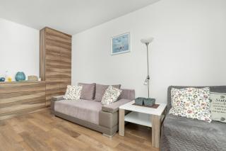 Cztery Oceany Studio for 4 Guests with Balcony & Parking Gdańsk by Noclegi Renters - 2