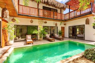 7BR Dream Villa Pool Jacuzzi and Stylish Patio - 9