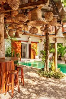 7BR Dream Villa Pool Jacuzzi and Stylish Patio - 4