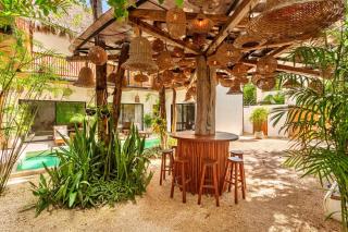 7BR Dream Villa Pool Jacuzzi and Stylish Patio - 2