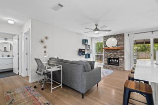 East Riverside 2BR 1BA Home Mins to Downtown and Lady Bird Lake by Austin Vacay - 4