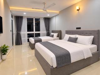 Luxury 5BR Penthouse Ocean & Sunset Views - 5