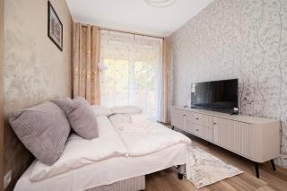 Obywatelska Retkinia Comfort Apartment by BookingHost - 5