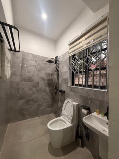 Eppys Homes - 8