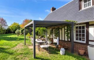 2 Bedroom Beautiful Home In Beaumesnil - 9