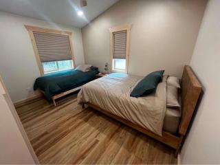 Wandering Bear Cabin - 2