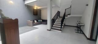Wendi's Place - 8