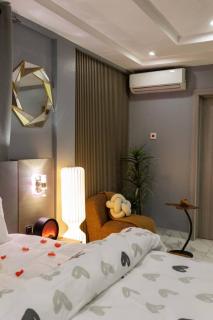 PFL Luxury Apartments - 1