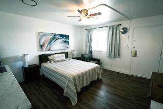 Yellowstone Motel - 9
