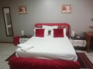 TINTECH BED & BREAKFAST - 8