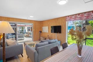 The Hideaway at Whanga - Entire Property - 7