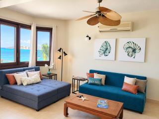 LUXURY BEACHFRONT 2 BEDROOM CONDO on GREAT BAY BEACH - 5