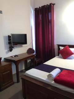 The Star Hotel Colombo Airport - 8