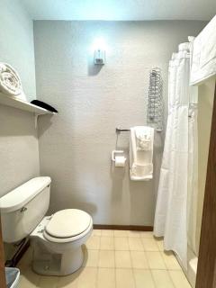 Route 81 Lodge Unit 4 - 2