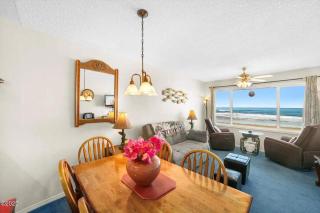 Stunning Beachfront Suite - Sleeps 4 - Second Floor - Pool and Sauna - 2