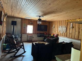 The Killabrew Cabin Hot Tub Country Escape - 0