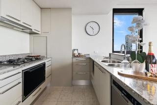 Premium 4 Bedroom Family Apartment - Brisbane City - 2