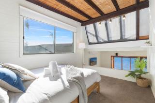 Waterfront Scotland Island Holiday Home - Family & Pet Friendly - 3 Bedrooms - Wifi - Netflix - Private Jetty - 9