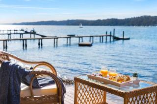 Waterfront Scotland Island Holiday Home - Family & Pet Friendly - 3 Bedrooms - Wifi - Netflix - Private Jetty - 3